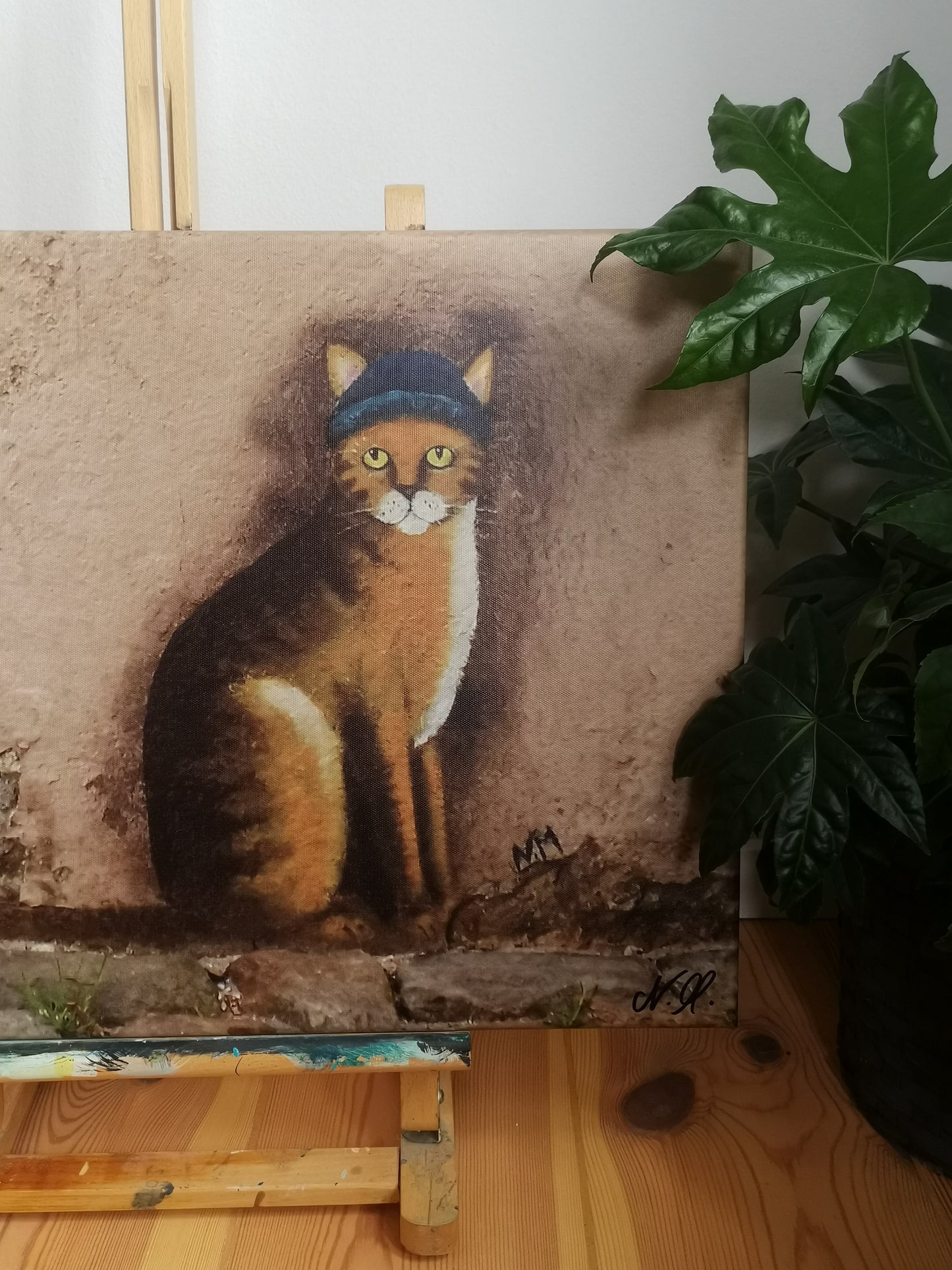 Die Katze mit der blauen Mütze | Katzenkunst Flensburg | Leinwanddruck auf Keilrahmen